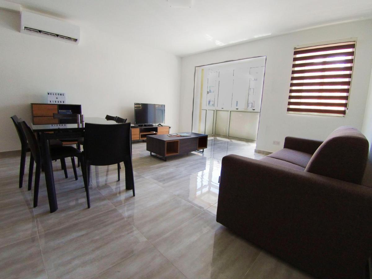 F7 Room 1, Private Double Room With Private Bathroom In Shared Flat Msida Exterior foto